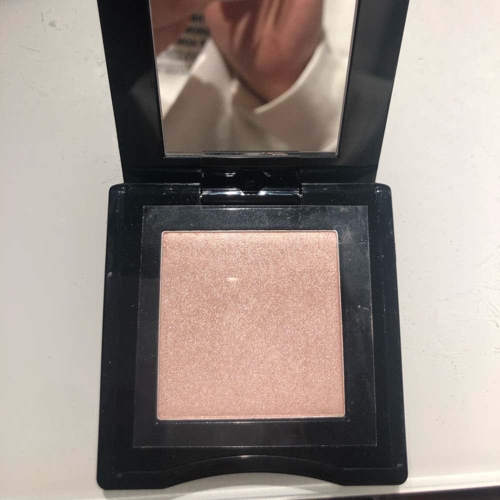 Brand-new Shiseido highlighter